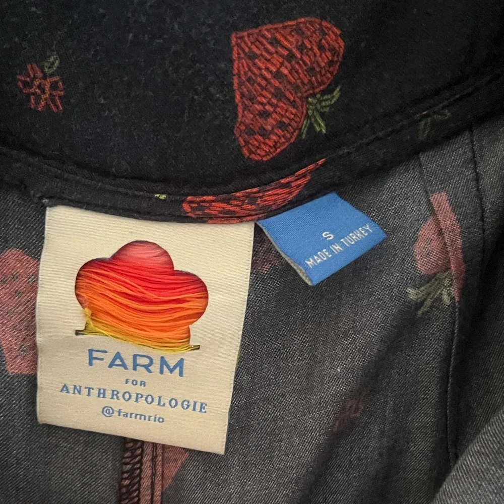 FARM Rio strawberry print pants - Picture 6 of 7